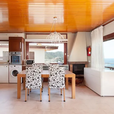 Daire Lets Holidays Sea Views Costa Brava Tossa de Mar