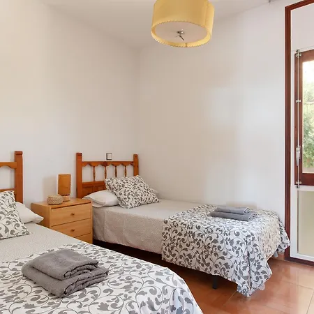 Daire Lets Holidays Sea Views Costa Brava *