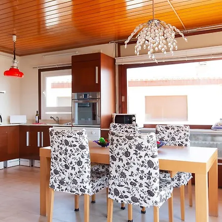 Lets Holidays Costa Brava Апартаменты