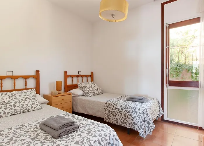 Apartment Lets Holidays Apartment Sea Views Costa Brava *